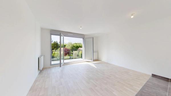 Vente                                                      Studio
                        
                     1 pièces                      33 m2                     à Pontault-Combault