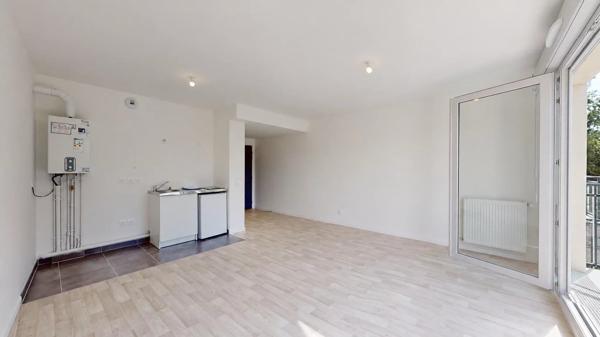 Vente                                                      Studio
                        
                     1 pièces                      33 m2                     à Pontault-Combault