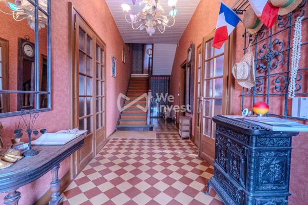 Demeure de caractère 453 m² avec T3, studio, garages et activité locative possible – Fresnes-en-Woëvre