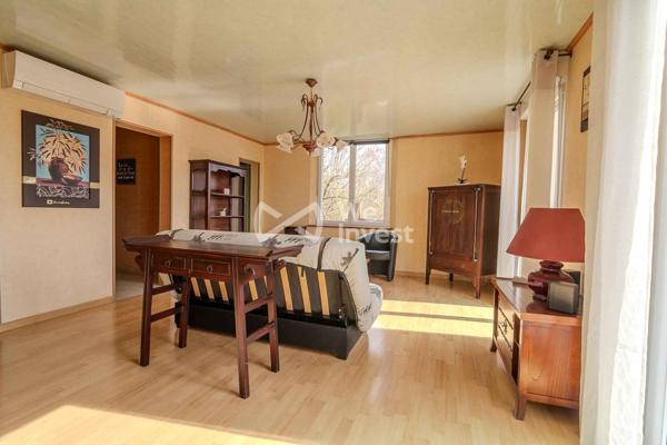 Demeure de caractère 453 m² avec T3, studio, garages et activité locative possible – Fresnes-en-Woëvre