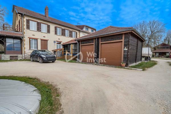 Demeure de caractère 453 m² avec T3, studio, garages et activité locative possible – Fresnes-en-Woëvre