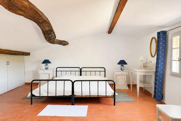 Vente Maison de luxe Uzès 9 Pièces 201.38 m²