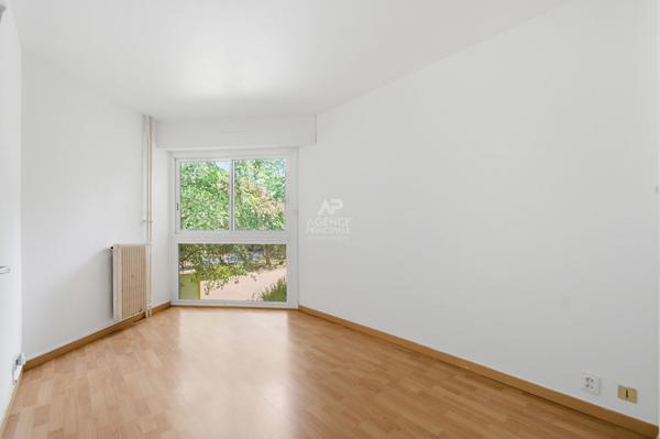 Appartement Saint Germain En Laye 4 pièce(s) 335 400 € **  - Référence  18512