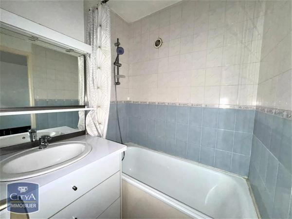 Appartement à louer 1 pièce 25.85m² Lille (59000)