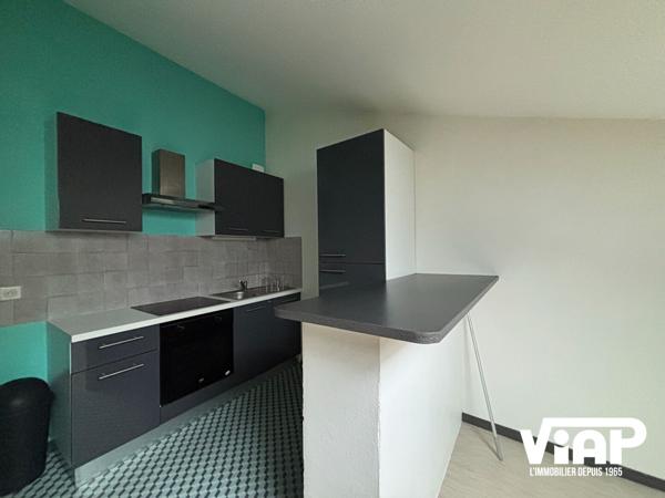 SPACIEUX T3 EN DUPLEX PROCHE DE LA PLACE DENIS DUSSOUBS , Limoges