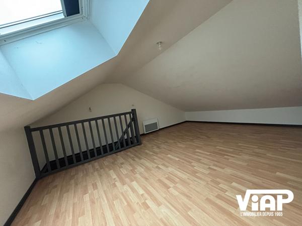SPACIEUX T3 EN DUPLEX PROCHE DE LA PLACE DENIS DUSSOUBS , Limoges