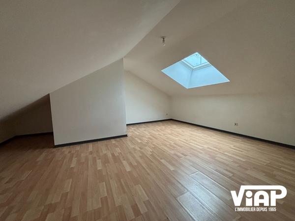 SPACIEUX T3 EN DUPLEX PROCHE DE LA PLACE DENIS DUSSOUBS , Limoges