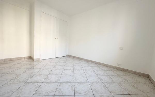 Appartement à louer    3 pièces • 54,17 m2 Nice