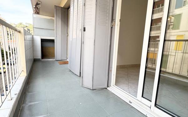 Appartement à louer    3 pièces • 54,17 m2 Nice