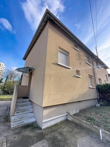 MAISON A FORT POTENTIEL A  ATHIS-MONS