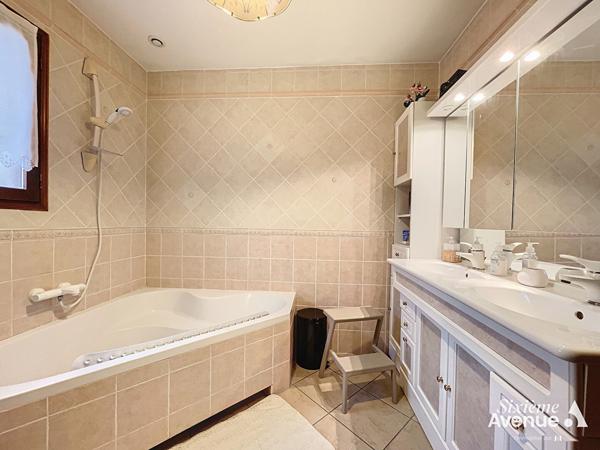 Maison 7 pièces 157 m2