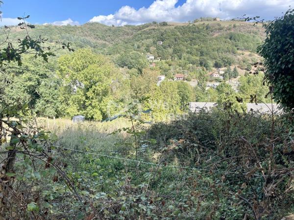 Terrain Non constructible  de 2700 m2 sur la commune d'Aubin !