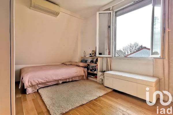 Maison traditionnelle 6 pièces de 134 m² à Villejuif (94800)