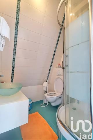 Maison traditionnelle 6 pièces de 134 m² à Villejuif (94800)