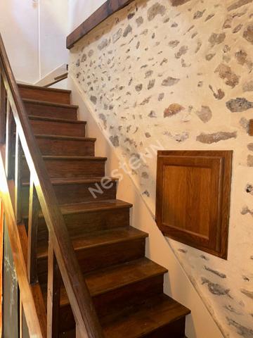 Maison ancienne centre ville EPERNON avec places de parkings