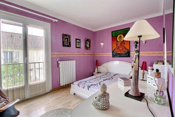 Maison Elancourt 5 pièces - 4 chambres de 92 m²
