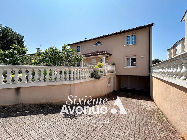 Maison 8 pièces 185.53 m2