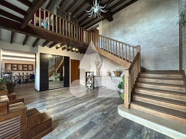 Maison 14 pièces 342 m2