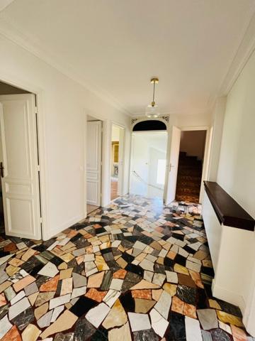 Maison Montreuil 7 pièce(s) 197 m2