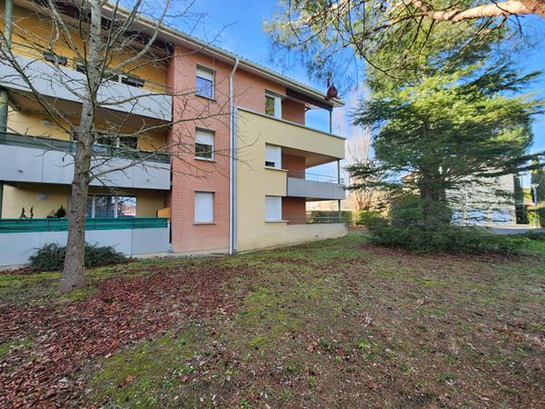 Appartement 2 pièces à Castanet Tolosan, proximité lac, parking, terrasse