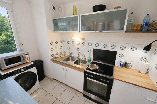 Appartement 2 pièces à Castanet Tolosan, proximité lac, parking, terrasse