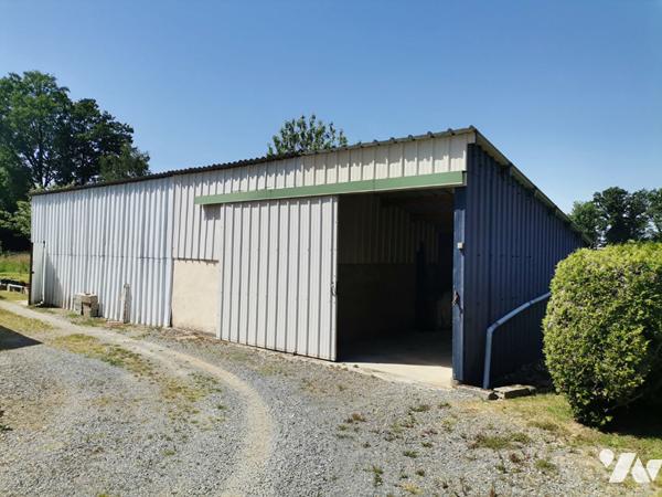 GEVEZE, Maison de 134 m² avec dépendances et terrain de 1700 m² env.