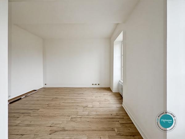 Grand studio 30m² + box