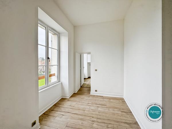 Grand studio 30m² + box