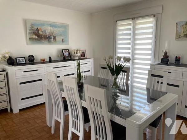 Maison de plain-pied 91m², trois chambres, 818m² de terrain