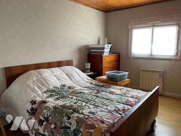 Maison de plain-pied 91m², trois chambres, 818m² de terrain