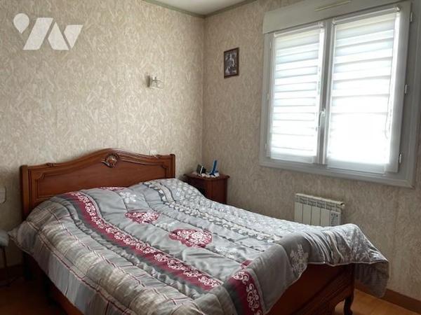 Maison de plain-pied 91m², trois chambres, 818m² de terrain
