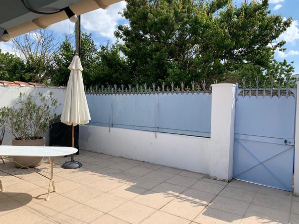 Maison
         3 pièces
        - 59 m²