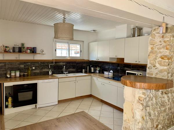 Maison
         3 pièces
        - 59 m²