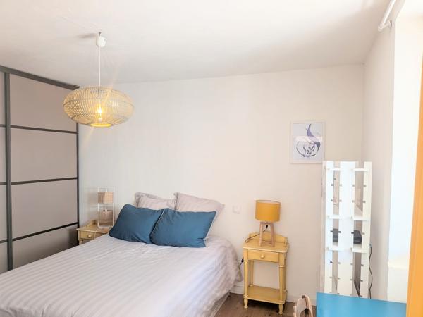 Maison
         3 pièces
        - 59 m²