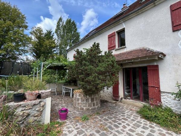Maison à vendre 11 pièces + Grange Proche de LA FERTE SOUS JOUARRE (77)