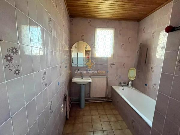 Vente                                                      Maison
                        
                     12 pièces                      388 m2                     à Culmont