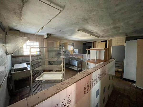 Vente                                                      Maison
                        
                     12 pièces                      388 m2                     à Culmont