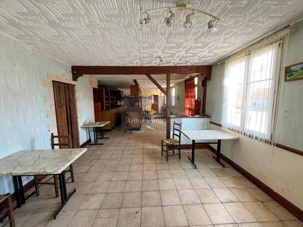 Vente                                                      Maison
                        
                     12 pièces                      388 m2                     à Culmont