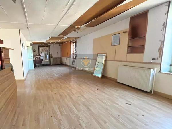 Vente                                                      Maison
                        
                     12 pièces                      388 m2                     à Culmont