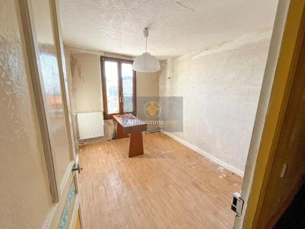 Vente                                                      Maison
                        
                     12 pièces                      388 m2                     à Culmont