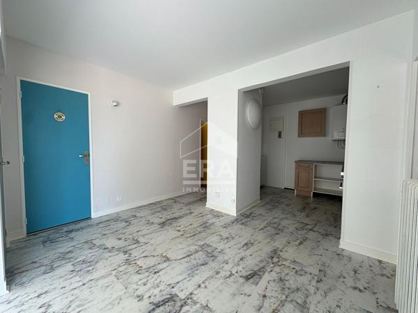 Appartement 2 pièces avec terrasse, cave et stationnement- Quartier Marché, Royan