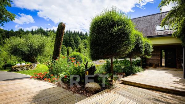 Propriété de caractère avec piscine sur 1 hectare aux portes de Saint-Brieuc