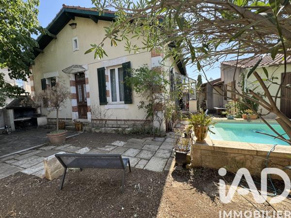 Maison à vendre 5 pièces 160 m² Nîmes