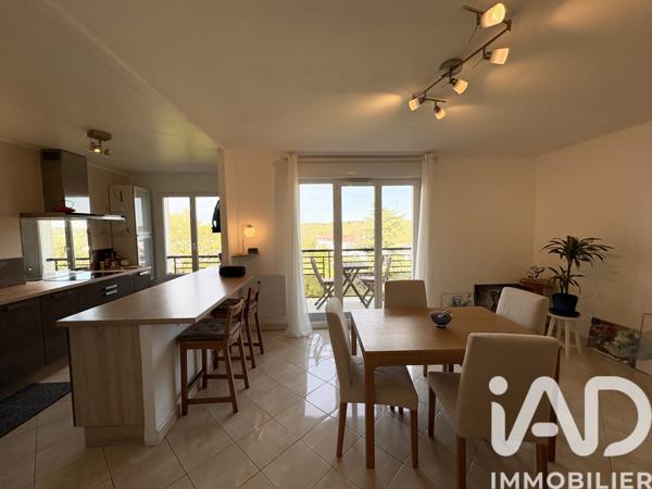 Appartement à vendre 4 pièces 77,48 m² Saint-Fargeau-Ponthierry