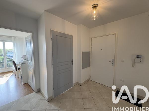 Appartement à vendre 4 pièces 77,48 m² Saint-Fargeau-Ponthierry