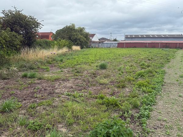 Terrain constructible -1140 m² - SAINT OMER