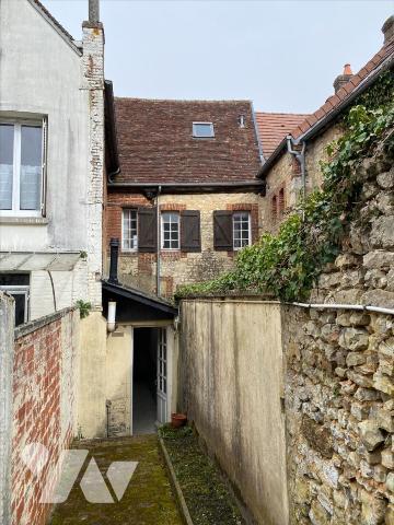 MOULINS LA MARCHE - Maison de ville