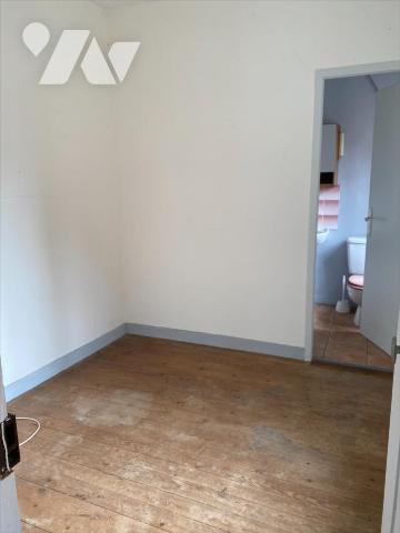 MOULINS LA MARCHE - Maison de ville