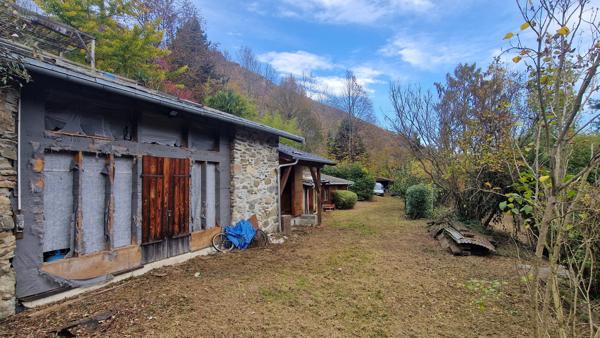 Maison de caractère avec gîte et dépendance Tarascon sur ariege