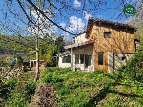 Maison de caractère avec gîte et dépendance Tarascon sur ariege